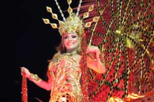 Destaque de Luxo do Carnaval de São Paulo, Thais Moreira brilha como Sol