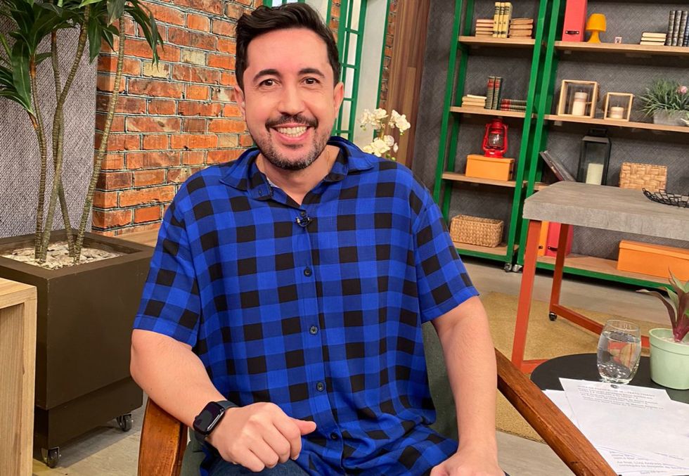 Thiago Rocha recebe homenagem no Carnaval de Salvador Jornalista Thiago Rocha – Crédito da Foto: Acervo Pessoal / Renato Cipriano – Divulgação