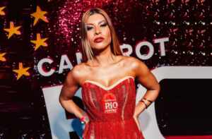 Cantora Ghabi afirma: ‘Cantar na Sapucaí é um misto de muita adrenalina com gratidão’