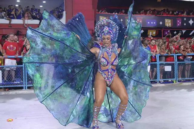 Lexa Desfilando Unidos Da Tijuca Carnval Rio De Janeiro 2 Egobrazil