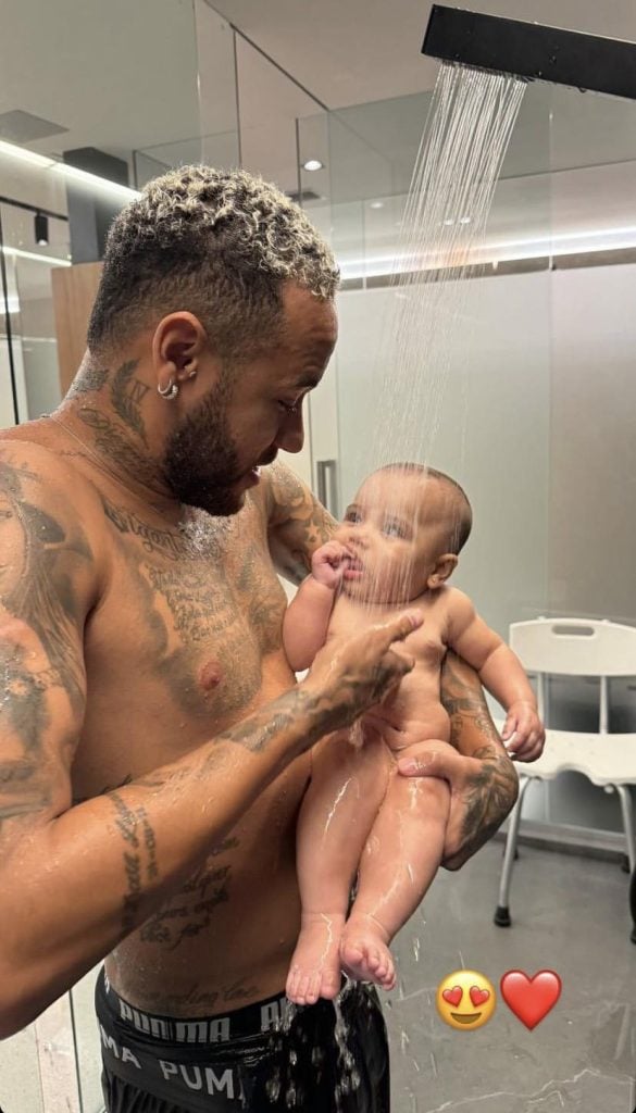 Neymar com a filha, Mavie