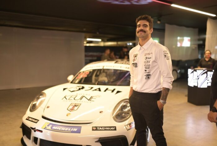 Caio Castro na Porsche Cup. O ator també está dedicando-se au automobilismo (Foto: Divulgação)