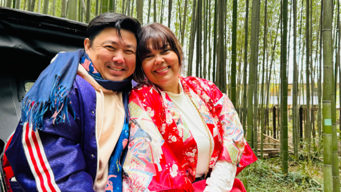 Fabiana Karla desbrava Japão ao lado do namorado: 'Regar meu jardim interior'