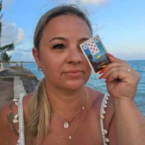 Mãe Denaira de Oxum: Iluminando Caminhos com Sabedoria Espiritual