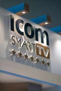 Da inovação à liderança: a história de sucesso da IcomTV no universo da saúde