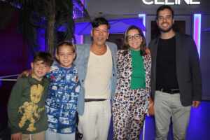 Regiane Alves e família prestigiam inauguração de Restaurante na Barra da Tijuca