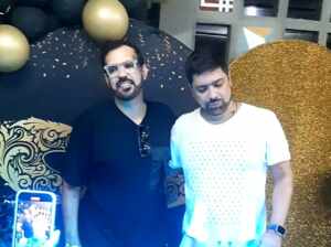 Alexandre Pichetto comemora 50 anos em grande estilo na Barra da Tijuca