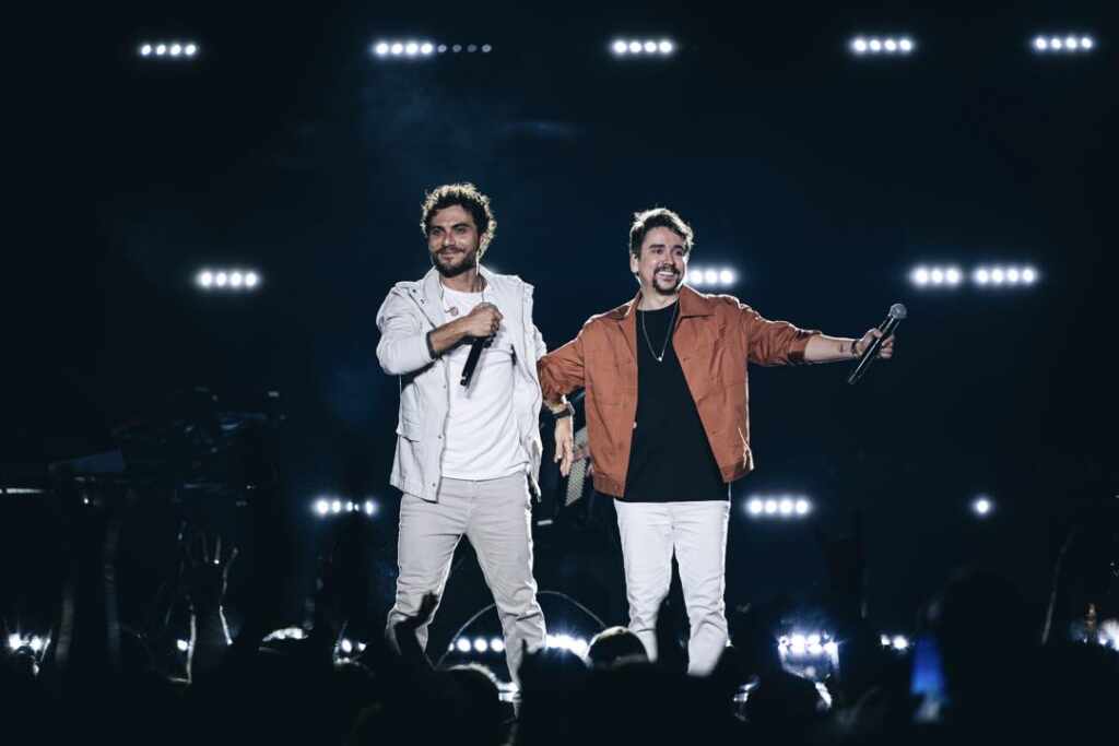 Bruninho &Amp; Davi Apresentam Primeira Parte Do Dvd &Quot;Ao Vivo Em Curitiba&Quot; Com Faixas Inéditas