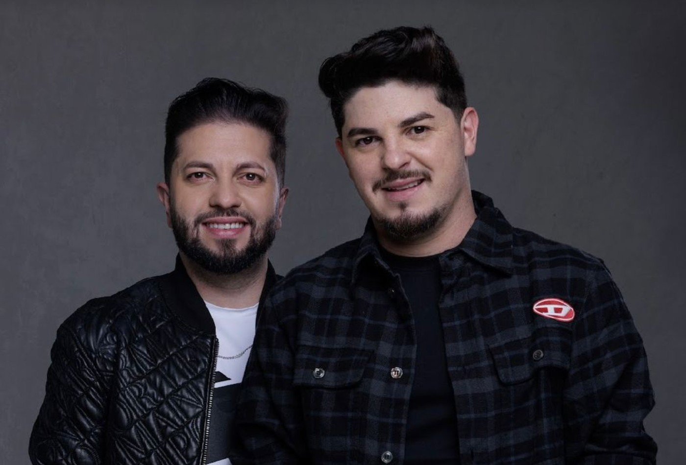 Sertanejos Júnior e Cézar gravam segundo DVD em São Paulo