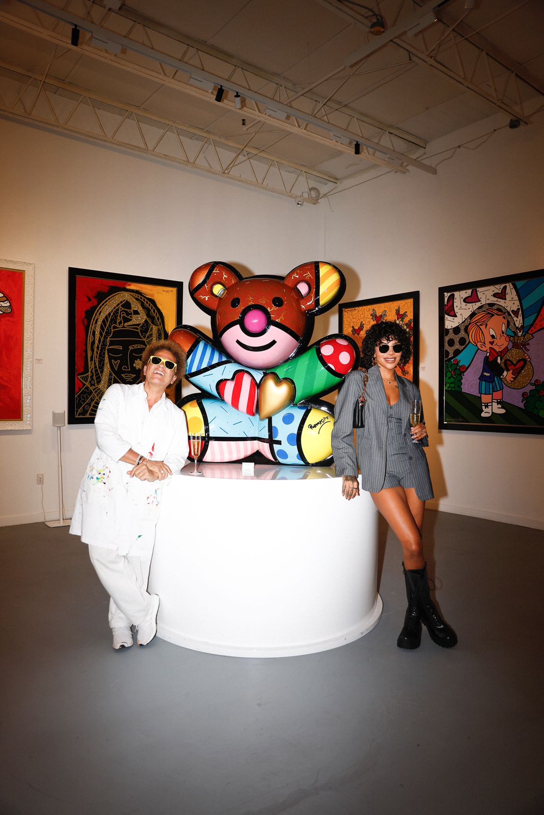 Ludmilla Na Galeria Romero Britto3 Egobrazil