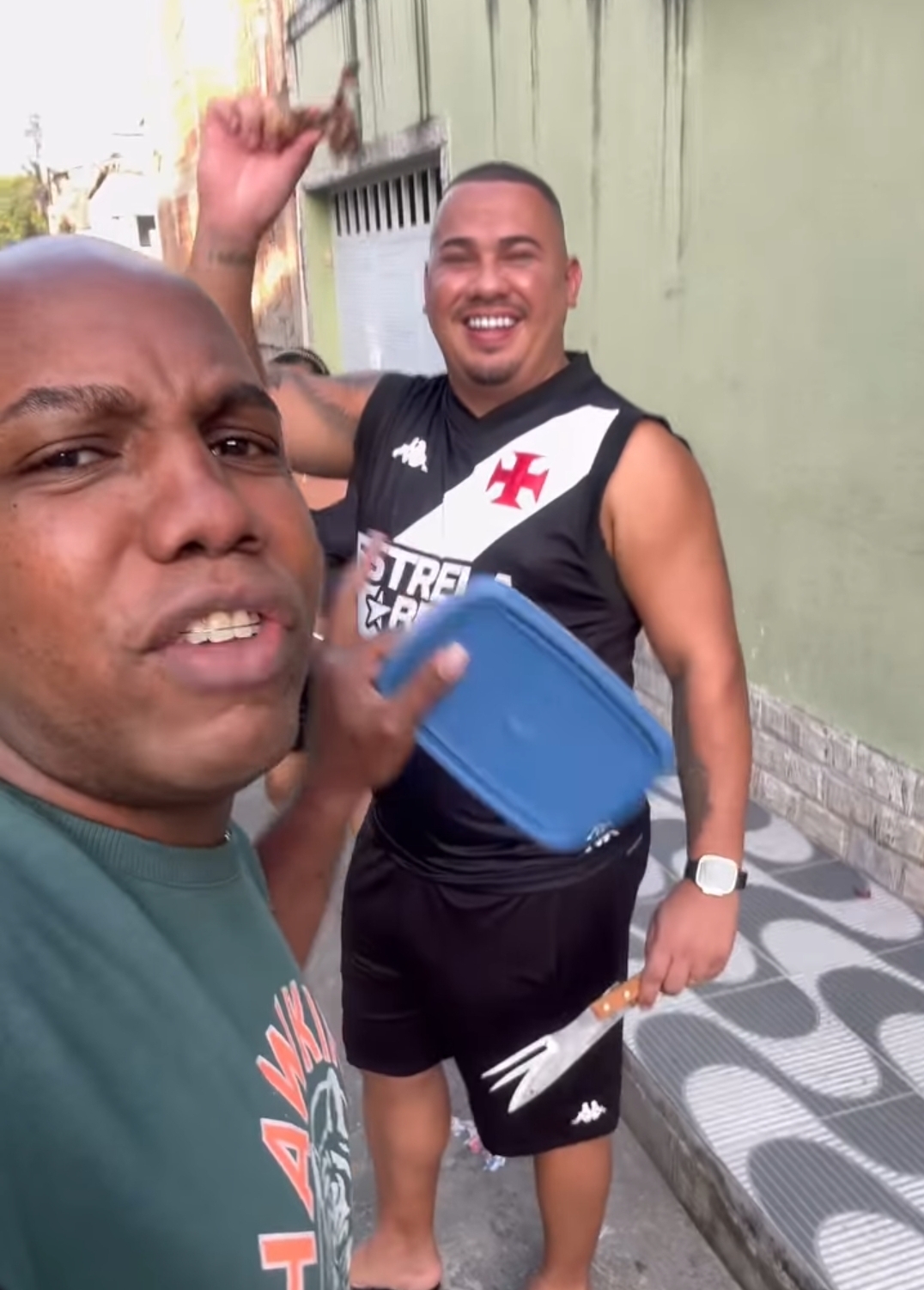 Wallace Nego invade churrasco de vizinhos / Reprodução Instagram 