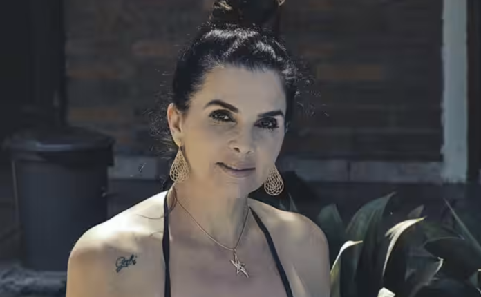 Luiza Ambiel narra experiência sexual em plataforma adulta: “amigo do meu irmão”