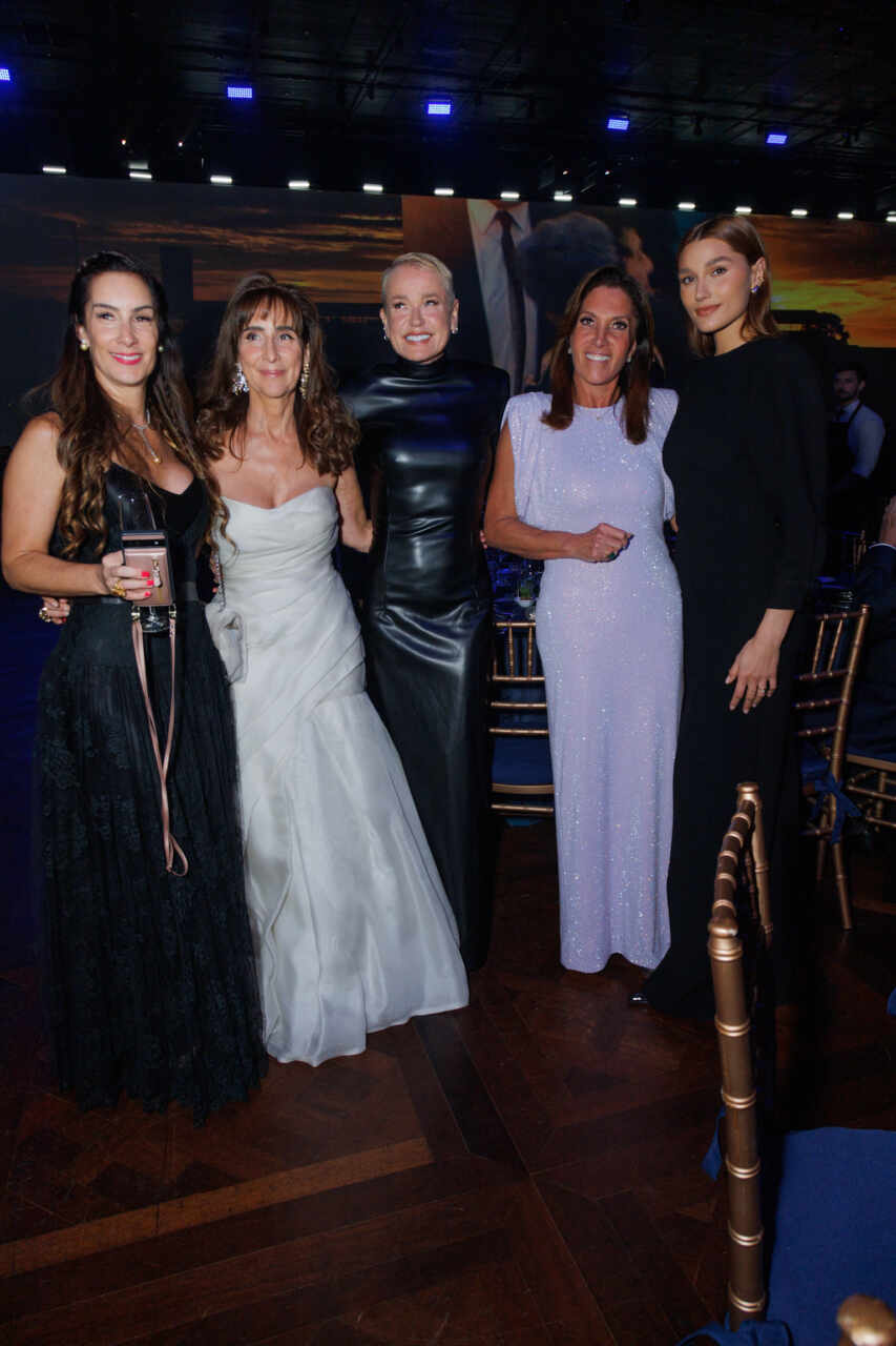 Ivete Sangalo faz roda de axé com Xuxa, Sasha e irmã de Ayrton Senna 18 IMG 8383 scaled