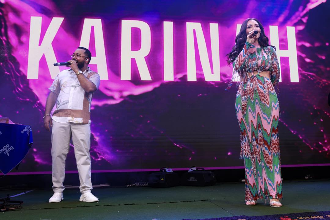 Karinah E Dudu Nobre No Palco 2 Egobrazil