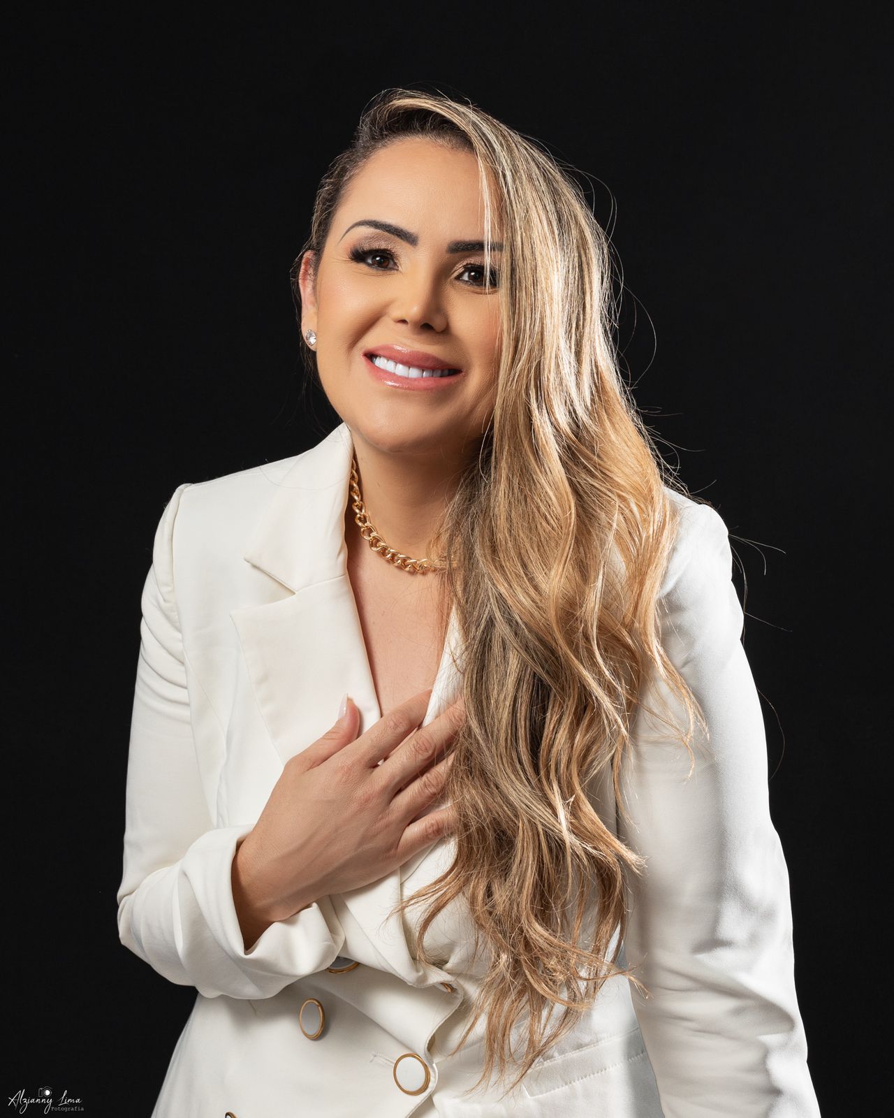 Luciana Lima: Como Amor-Próprio e Autoestima Transformam o Processo de Emagrecimento 10 WhatsApp Image 2024 11 22 at 15.39.50