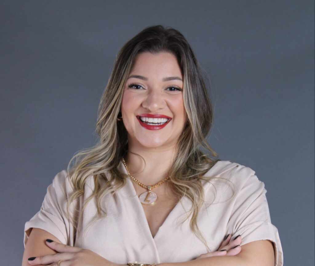 Transformando Vidas: Os 30 Maiores Destaques Da Saúde Em 2024 24 Sorrisos Perfeitos E Personalizados: A Expertise De Dra. Larissa Morais Em Facetas De Resina