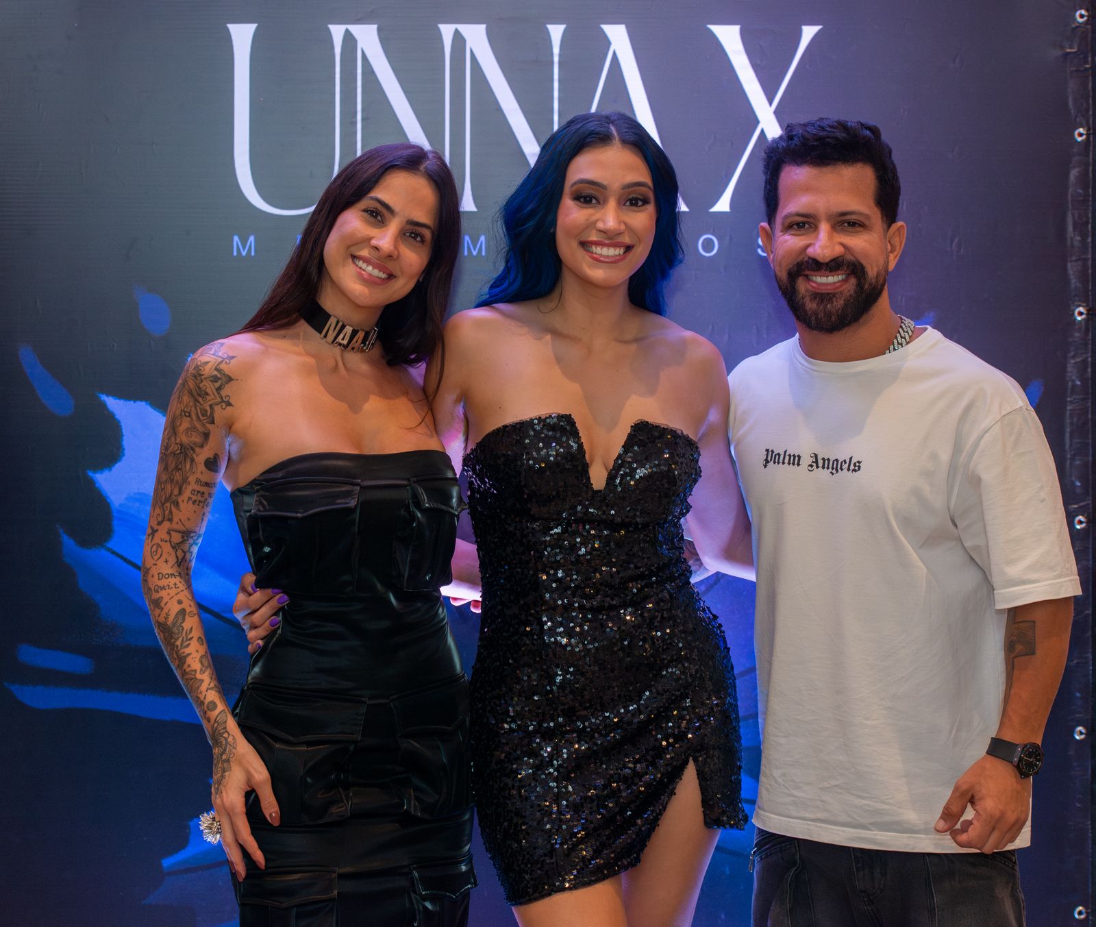 Unna X é aclamada pelos fãs em show com ingressos esgotados