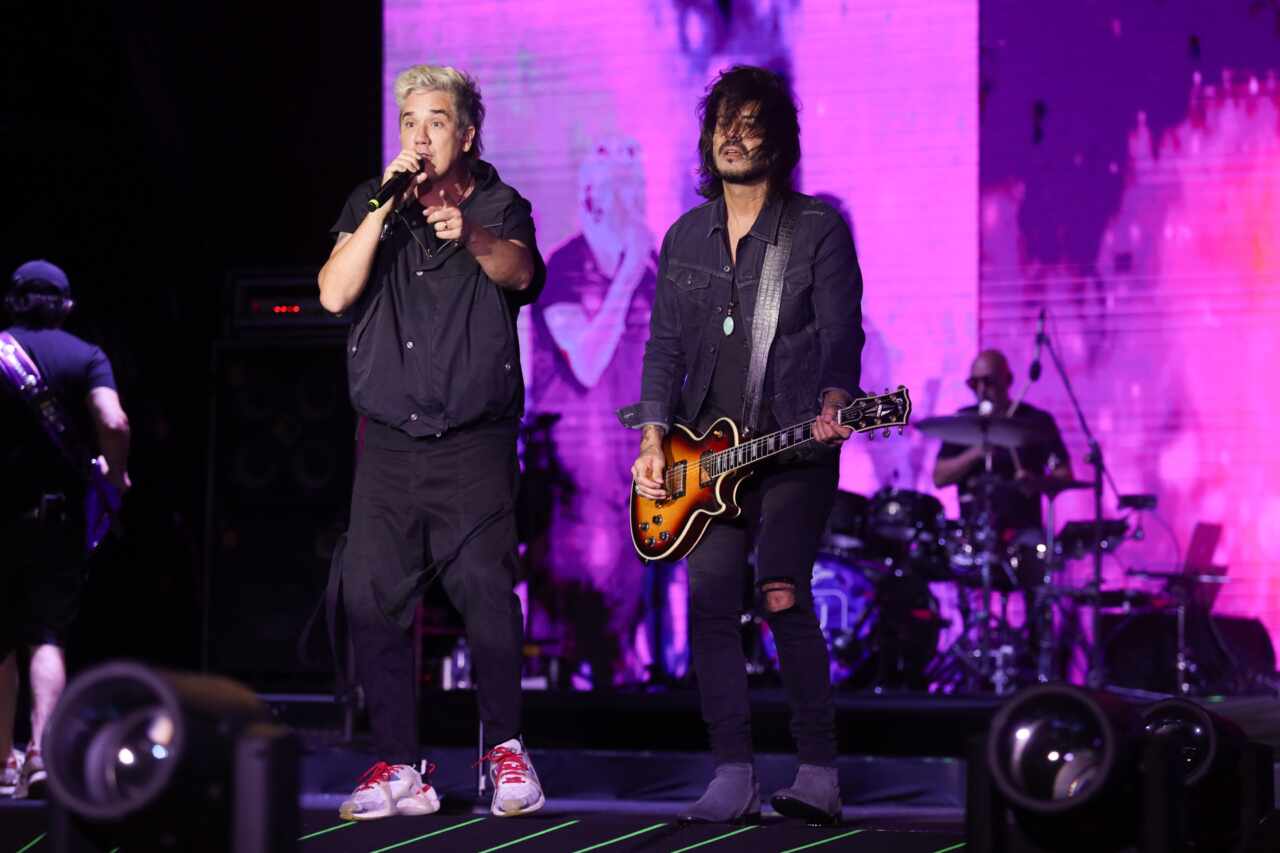 Jota Quest transforma noite chuvosa em espetáculo inesquecível no Navio do Roupa Nova 3 8dc3b317 2b67 4e15 a08e 2e91cf410d07 scaled