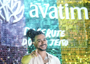 Avatim transforma o Festival de Verão com aromas tropicais e fanfarra animada