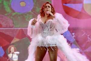 Daniela Mercury agita o Palco Guanabara no Universo Spanta na Marina da Glória no RJ