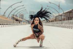 Fabi Frota é anunciada como a primeira madrinha oficial do Camarote Confraria no Anhembi