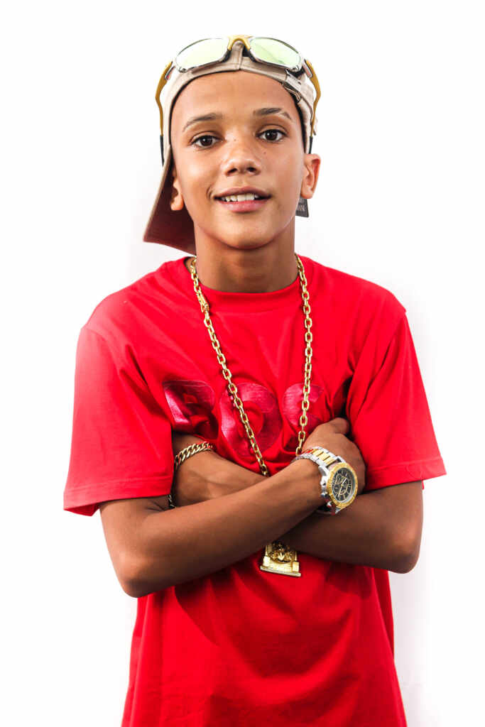 Mc Collin: O Novo Ícone Do Funk Brasileiro No Cenário Internacional 4 Mc Collin: O Novo Ícone Do Funk Brasileiro No Cenário Internacional