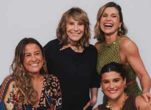 Renata Sorrah e Mariana Simões são as convidadas do novo episódio do “Pé no Sofá Pod”