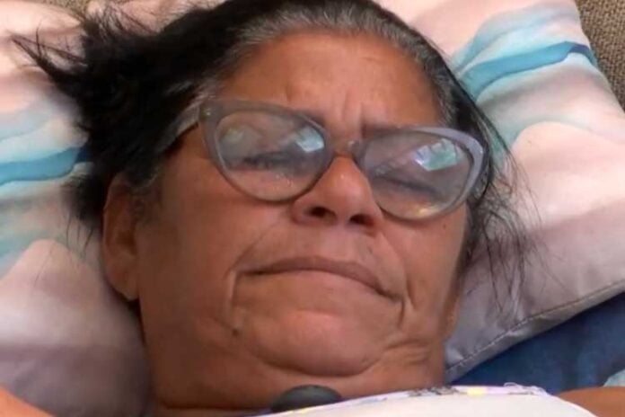 Bbb25: Dona Delma Passa Mal E Precisa De Atendimento Médico No Confessionário