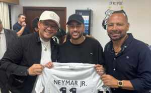 Saiba quem é Bruno Avelar, que acompanhou Neymar na volta ao Brasil