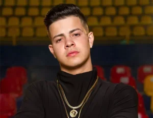 Jottapê reflete sobre conversão, fé e abandono da ostentação