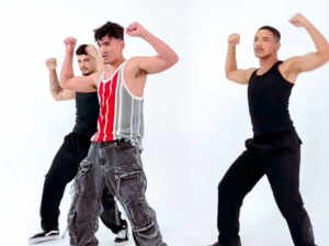 Cantor Kelvy lança single “Bem Me Quer”, um synth-pop nostálgico com energia dos anos 2000