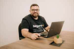 Iguaçuana Corretora cresce em Nova Iguaçu com novo escritório e prêmio de melhor corretor