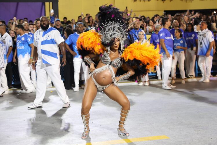 Brunna Gonçalves Desfile Beija-Flor 2025