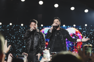 Diego & Victor Hugo batem TOP 1 com o sucesso ‘Tubarões’