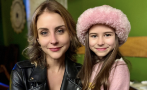 Mel Summers e Louise Clós emocionam na estreia de ‘Até Onde Ela Vai’