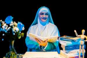 Grupo TB apresenta o espetáculo ‘Joanna de Ângelis, Transição’