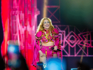 Joelma é internada com infecção urinária e cancela participação em show dos 60 anos da Globo