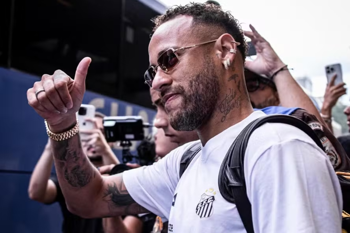 Neymar Recebe Vaias E Cartão Amarelo No Maraacanã 2 Neymar Recebe Vaias E Cartão Amarelo No Maraacanã