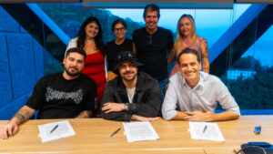 DJ Topo assina contrato com a Sony Music Brasil