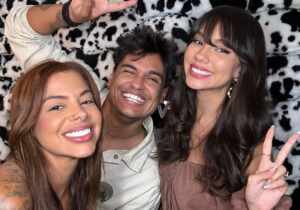 Gusta e Jani Lopes revelam gravidez no VacaCast: “Esse é outro projetinho!”