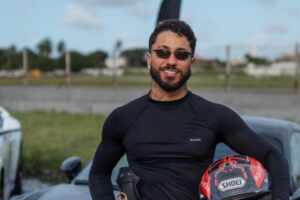 Kaleb Capitão realiza sonho de pilotar e revela planos de se aperfeiçoar na pista