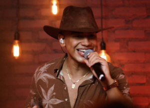 Do metrô para o mundo: Marquinhos Navais emplaca “Toque Carinhoso” com mais de 30 milhões de players