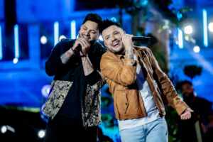 Diego & Victor Hugo se mantêm no topo do Spotify Brasil no TOP 50 com ‘Tubarões’