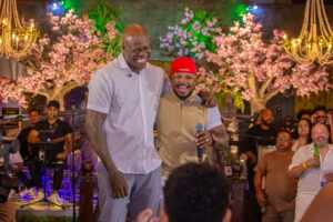 A voz que emociona: Clelton de Jesus canta Roberto Carlos em pagode