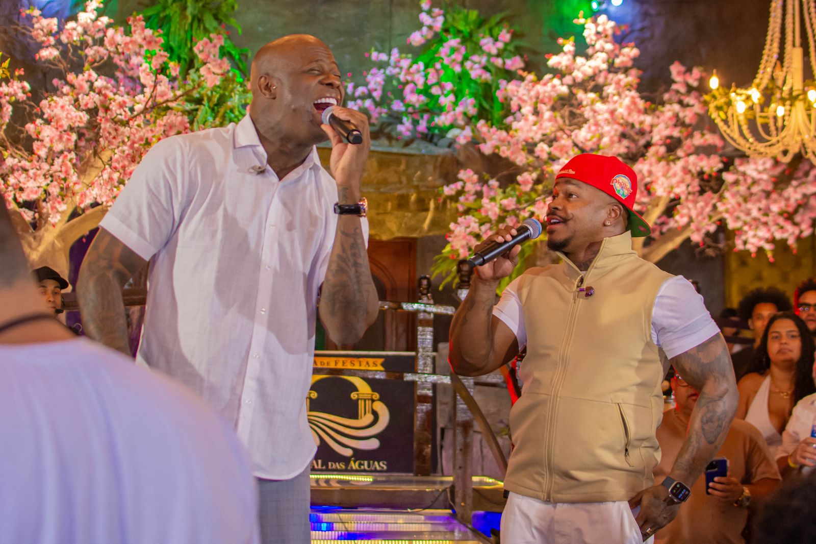 A voz que emociona: Clelton de Jesus canta Roberto Carlos em pagode 2 IMG 20250515 WA0157