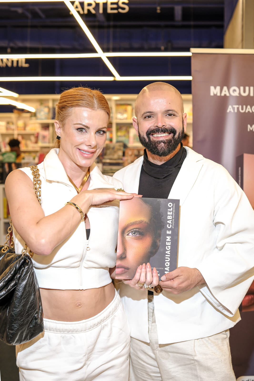 Marcello Costa Lança Livro Em Noite Prestigiada Por Deborah Albuquerque 2 Img 20250529 Wa0065 Egobrazil