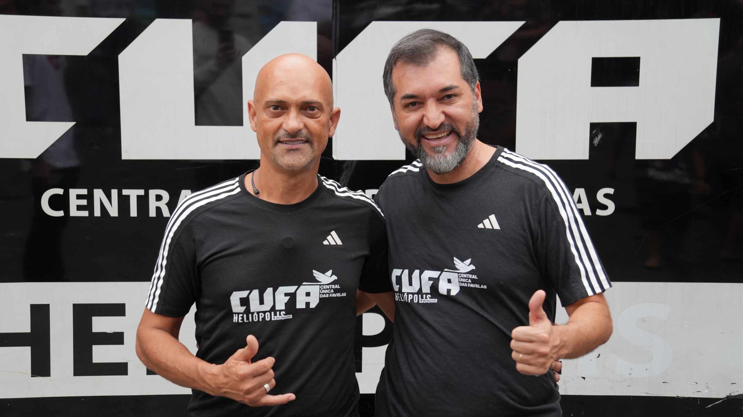 Indústria Fox E Cufa Heliópolis Realizam Mutirão De Coleta De Lixo Eletroeletrônico Em Prol Do Projeto Mães Da Favela 5 Marcivan Barreto Presidente Da Cufa - Central Única Das Favelas Do Estado De São Paulo Ao Lado De Marcelo Souza - Ceo Indústria Fox E Presidente Do Inec - Instituto Nacional De Economia Circular