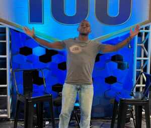 Anderson Calisthenics: Influencer internacional brilha no fitness, luta e na TV