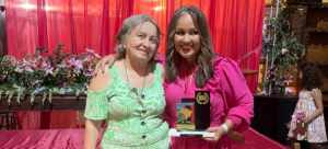 Mel Recalde, Dia das Mães uma Homenagem a Roza Recalde o reflexo do Amor de Deus por onde passa.