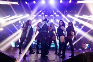 Ana Castela anuncia álbum country durante show em São Paulo